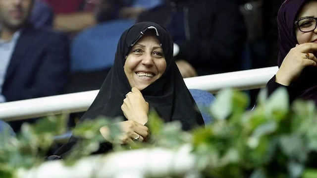 İran'da eski Cumhurbaşkanı Rafsancani'nin kızı "göstericileri kışkırttığı" iddiasıyla gözaltına alındı.