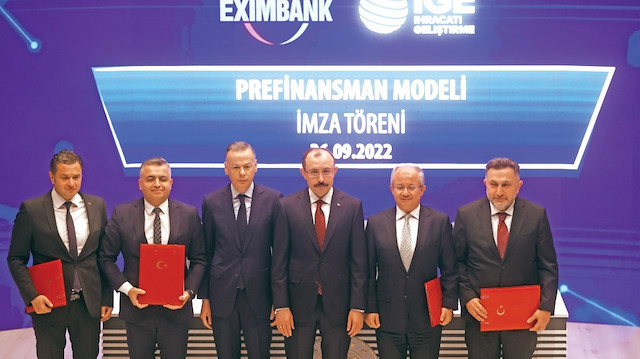 Yeni Nesil İhracat Destekleri ile Prefinansman Modeli Lansmanı ve Prefinansman Modeli Protokolü Ticaret Bakanı Mehmet Muş’un da katıldığı törenle imzalandı.