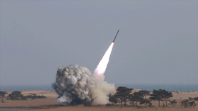 اليابان تتحدث عن احتمالية إطلاق كوريا الشمالية صاروخا باليستيا 