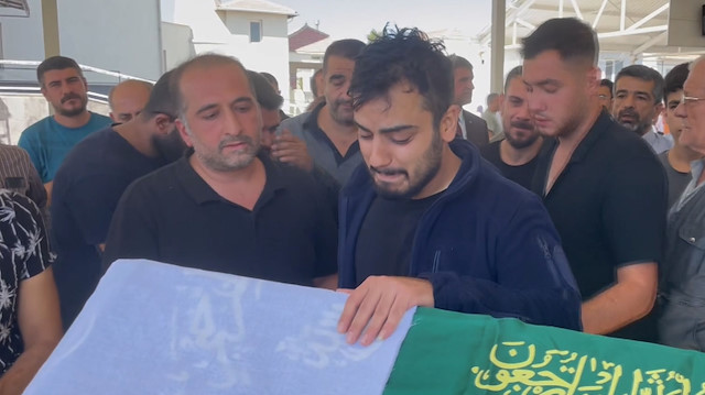 Dondurucuda cesedi bulunan 3 yaşındaki Lina Nazlı toprağa verildi