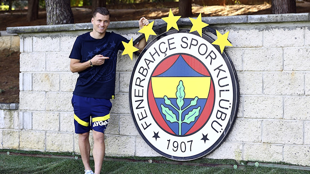 Alioski, Fenerbahçe formasıyla çıktığı 7 maçta 1 gol attı. 