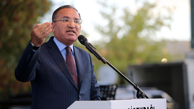 Adalet Bakanı Bozdağ, Kırşehir'de toplu açılış ve temel atma töreninde konuştu.