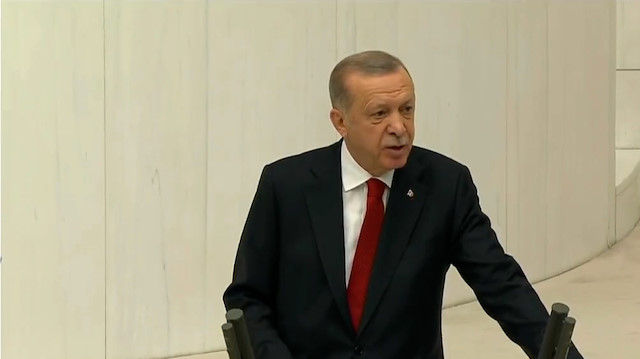 Cumhurbaşkanı Erdoğan'dan yeni anayasa çağrısı: Meclis'in darbe dönemlerinin son izini sileceğine inanıyorum