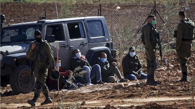 الجيش الإسرائيلي يعتدي بالضرب على مسعف فلسطيني بالضفة