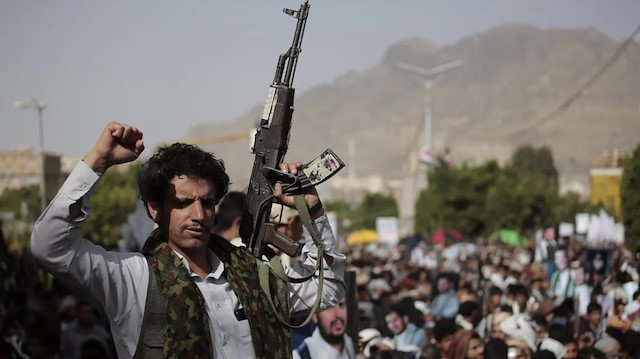 Yemen'de ateşkesin sona ermesiyle çatışmalar şiddetlenerek devam ediyor