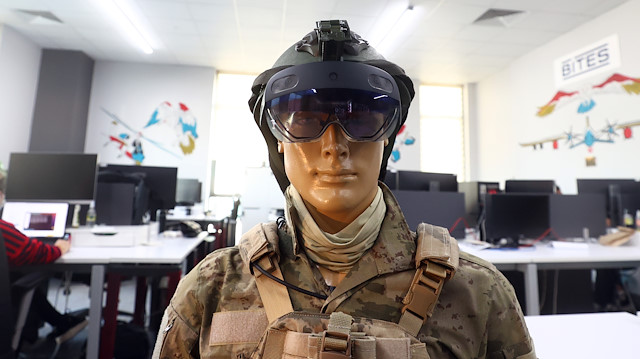 "بيتس" التركية لتكنولوجيا الدفاع تطور نظارات عسكرية