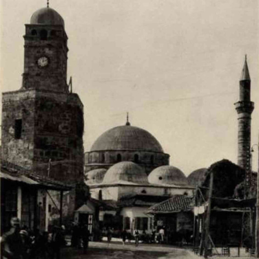 Tarihi Saat Kulesi 80 yıl sonra kubbesine kavuşuyor