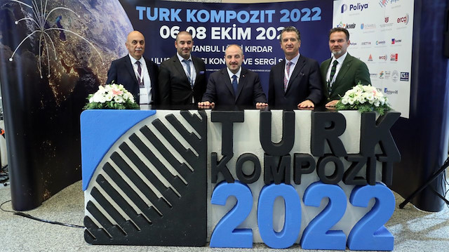 Bakan Varank, Türk Kompozit 2022 Fuarı'nı ziyaret etti.
