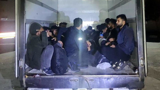 ​Kırklareli'de 892 kaçak göçmen yakalandı.