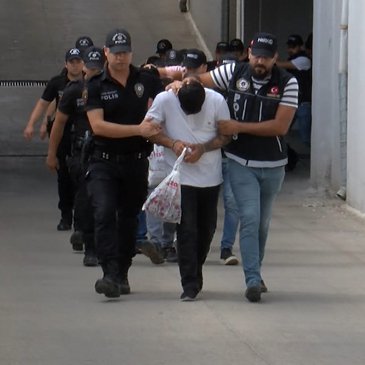 Adana'da 'Kökünü Kurutma Operasyonu'nda 132 tutuklama