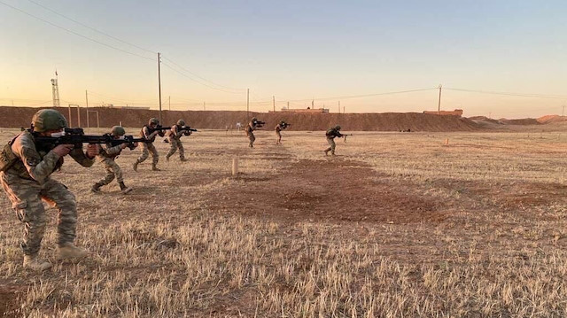 Fırat Kalkanı bölgesine taciz ateşi açan 4 PKK/YPG’li teröristin 