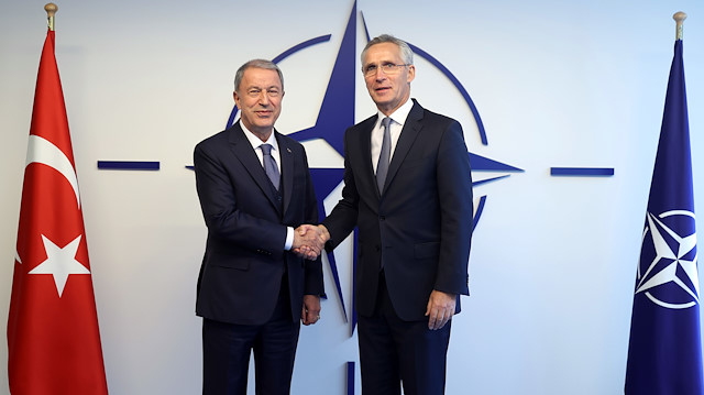 Bakan Akar NATO Genel Sekreteri Stoltenberg ile görüştü.