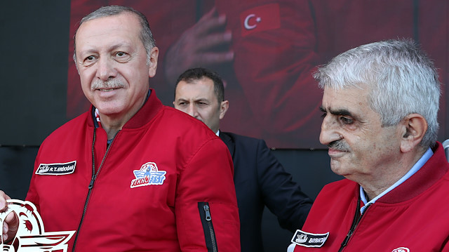 Cumhurbaşkanı Recep Tayyip Erdoğan ve Özdemir Bayraktar. 