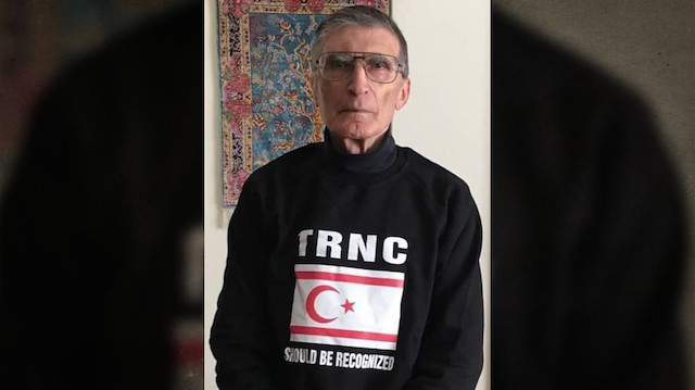 Nobel ödüllü Prof. Dr. Aziz Sancar, 'KKTC Tanınmalı' tişörtünü giydi