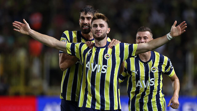 İsmail Yüksek, bu sezon sarı-lacivertli formayla çıktığı 12 maçta 1 gol atıp 1 de asist kaydetti.