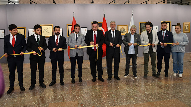 “İman Ayetleri Hat Sergisi”nin açılışı, Arnavutluk’un başkenti Tiran’daki Ulusal Tarih Müzesi’nde gerçekleştirildi.