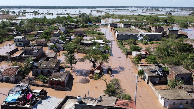 Meksika’yı Roslyn Kasırgası vurdu
