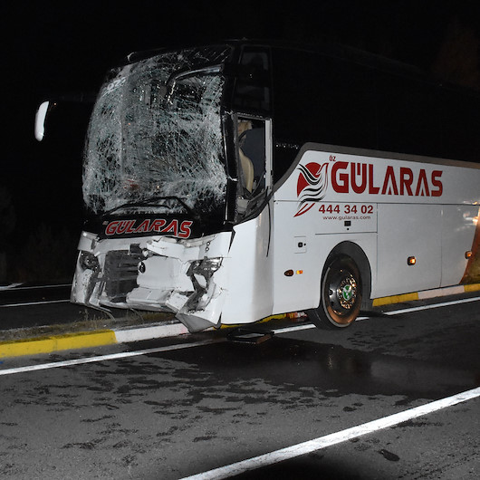 Sivas’ta zincirleme kaza: 15 kişi yaralandı