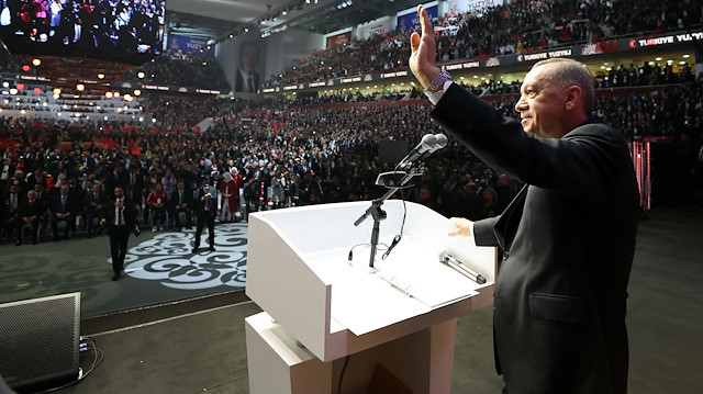 Präsident Erdoğan: Das neue „Rot Rot Rot“, das in die Agenda unseres Landes passt, kann nur das Jahrhundert der Türkei sein