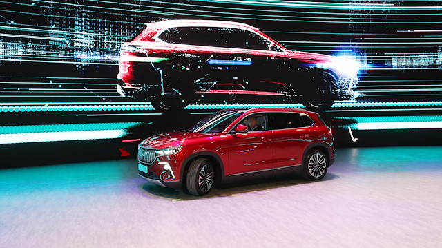 Yaklaşık 2 yıl gibi kısa sürede tamamlanan TOGG Gemlik Kampüsü'nün açılışına şahitlik etmek isteyen binlerce kişi, sabah saatlerden itibaren alana giriş yaptı. Tören için çok sayıda basın mensubu da kendilerine ayrılan alanlarda sabah saatlerinden itibarın canlı yayınlarla açılış heyecanını yansıttı.<br><br>