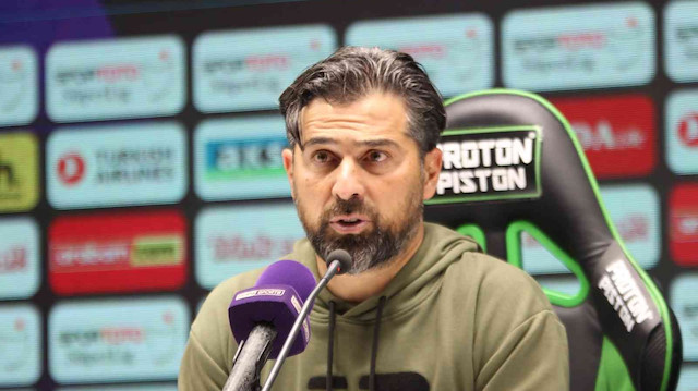 Konyaspor Teknik Direktörü İlhan Palut