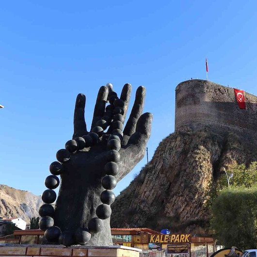 Oltu taşının rengi Togg ile bütünleşti