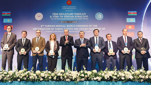 Cumhurbaşkanı Erdoğan,  8. Türk Tıp Dünyası Kurultayı’nda konuştu.