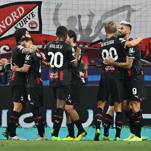 Milan 4-0 Salzburg Maç Özeti İzle (VİDEO)