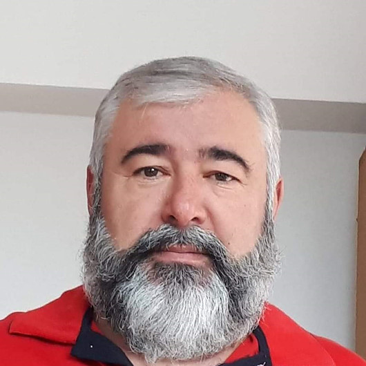İki kardeş bir gün arayla kalp krizinden öldü