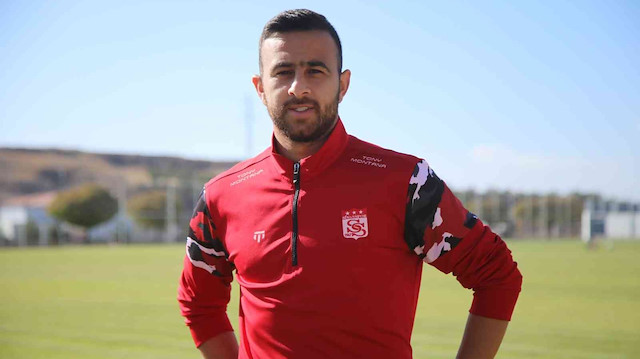 Saba, Sivasspor formasıyla çıktığı 15 maçta 5 gol atıp 4 de asist kaydetti. 