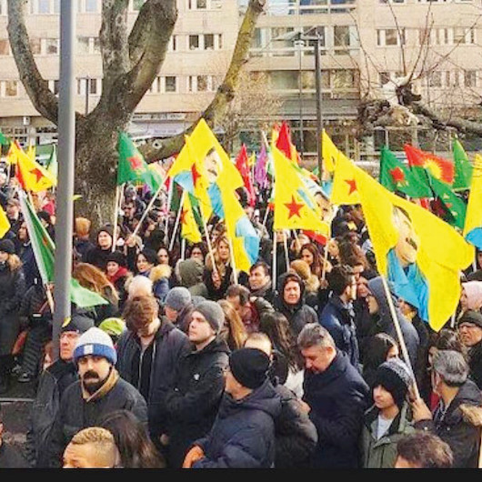 İsveç'ten YPG sözü: NATO'ya üye olmaları Türkiye'nin iki dudağı arasında