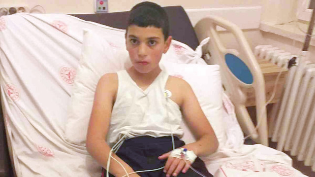 ​​Bitlis’te sokak köpeklerinin ısırması sonucu kuduz tanısıyla Ankara’daki hastanede tedavi altına alınan 10 yaşındaki Mustafa Erçetin hayatını kaybetti.