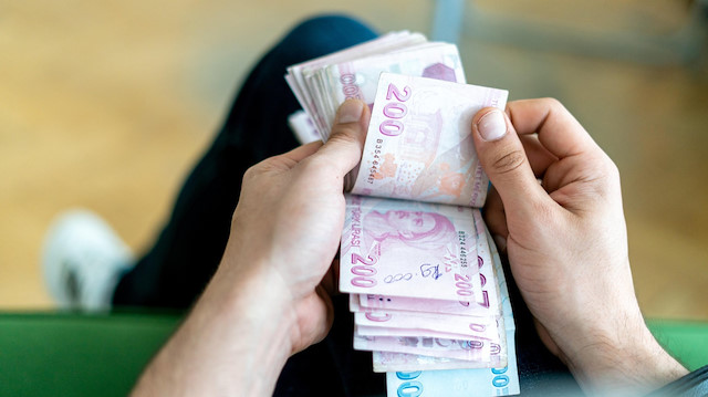 Ekonomiye ilişkin düzenlemeler içeren Gelir Vergisi Kanunu ile Bazı Kanun ve Kanun Hükmünde Kararnamelerde Değişiklik Yapılmasına Dair Kanun, Resmi Gazete'de yayımlanarak yürürlüğe girdi.