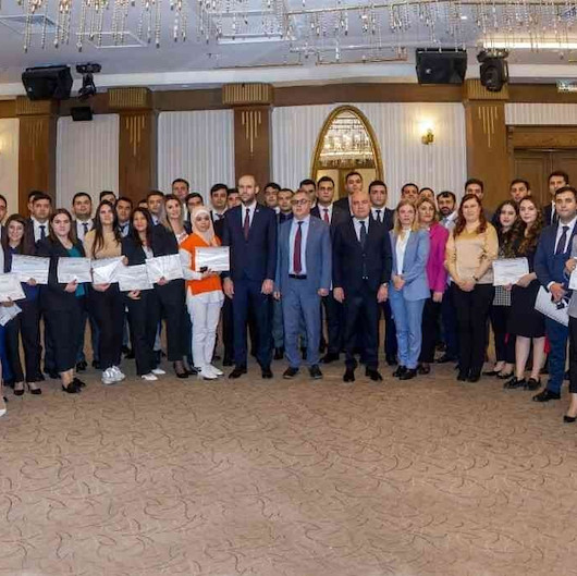 Türkiye'nin 'Koruyucu Aile Sistemi' Azerbaycan'da uygulanacak