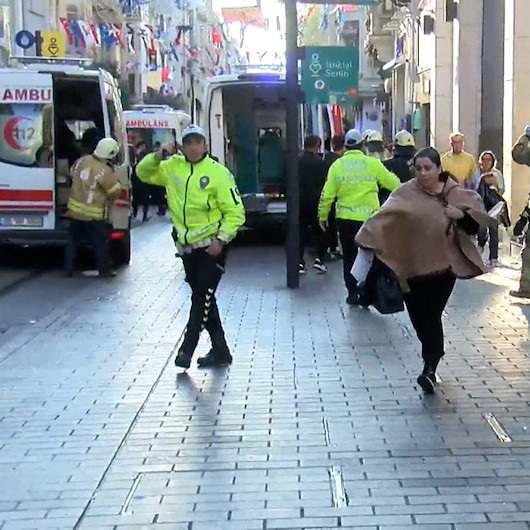 İstiklal Caddesi'ndeki patlama sonrası yaşanan panik anları kamerada