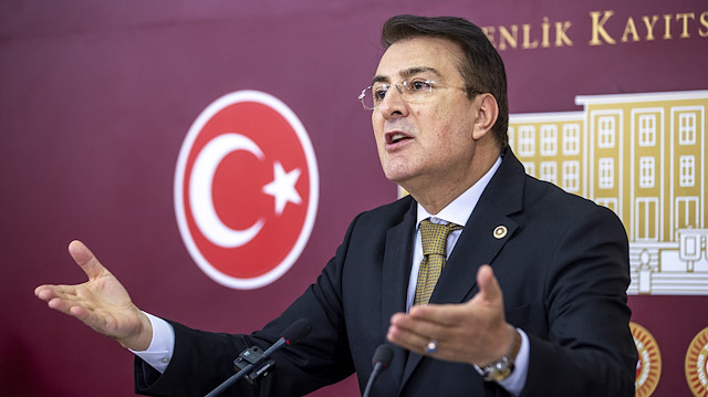 AK Parti Erzurum Milletvekili İbrahim Aydemir Meclis'te basın toplantısı düzenledi.
