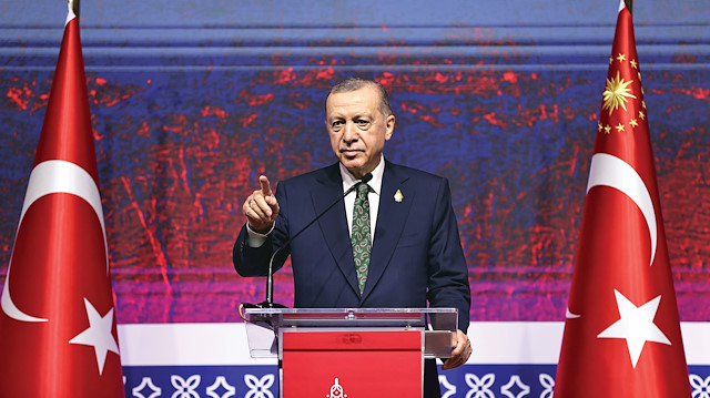 Cumhurbaşkanı Erdoğan, G20 Liderler Zirvesi'nin son gününde basın toplantısında konuştu.