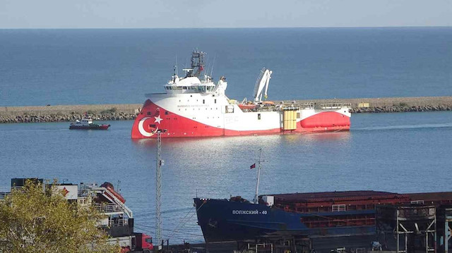Barbaros Hayrettin Paşa, iki haftadır Trabzon Limanı’nda demirli bekliyor. 