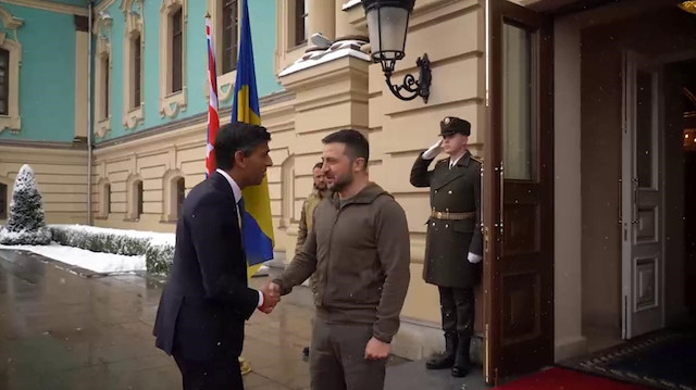 Sunak ve Zelenskiy Kiev'de görüştü