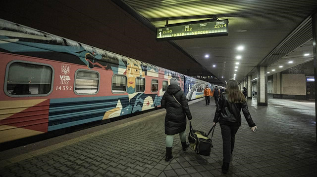 Kiev’den Rus ordusunun çekildiği Herson’a ilk yolcu treni