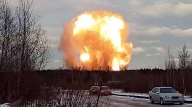 Rusya’da petrol boru hattında büyük patlama.