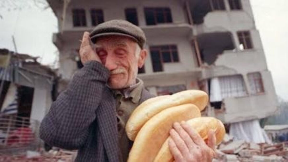 12 Kasım 1999 Düzce depreminin unutulmayan karesi