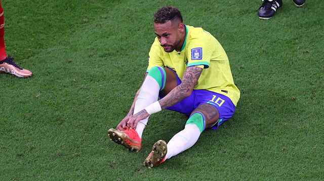 Neymar, Sırbistan maçında ayağından sakatlanmıştı.