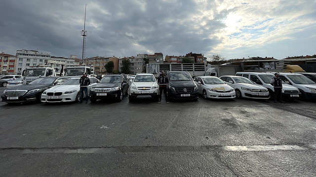 İstanbul merkezli 4 ilde icralık otomobil dolandırıcılığı operasyonunda 20 zanlı yakalandı