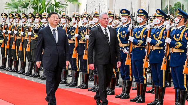 Çin Devlet Başkanı Xi Küba'ya destek sözü verdi