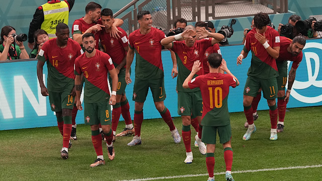 Portekizli futbolcuların sevinci.
