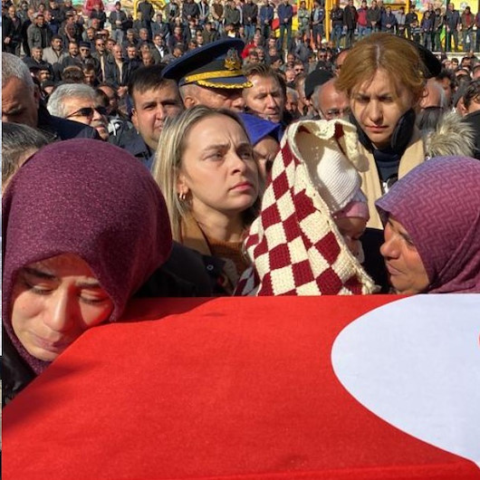 Şehit Uzman Çavuş Işıka yürek yakan veda: Yiğidim sana doyamadım