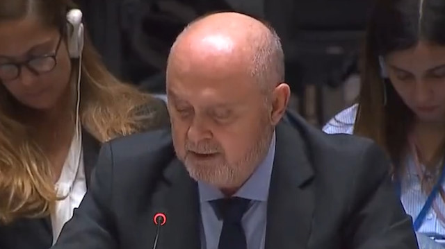 Feridun Sinirlioğlu: Cevap vererek onurlandırmayacağım