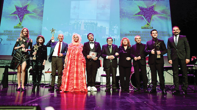 ​Kültür ve Turizm Bakanlığı desteği ile İstanbul Sinema Geliştirme ve Tanıtma Derneği (SİNEGED) tarafından Türk sinemasının 108. yılı onuruna ödül töreni düzenlendi.