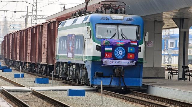 İzmir'den Taşkent'e kargo treni